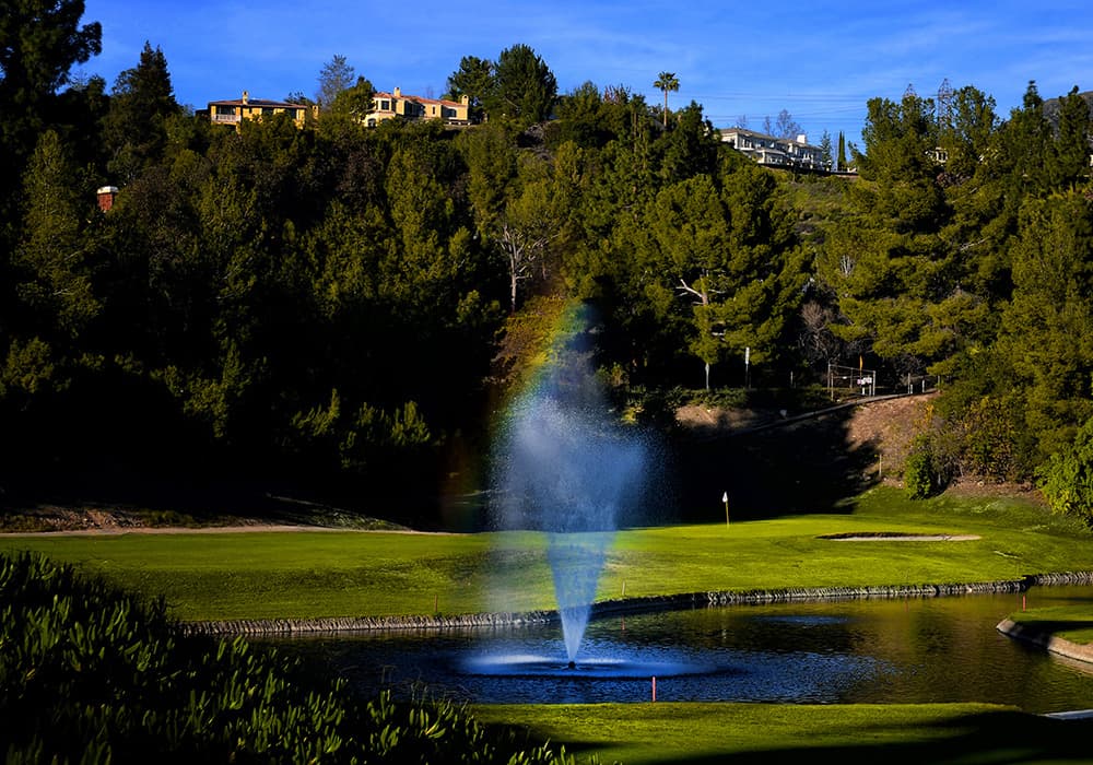 Fountain pond and green at La Cañada Flintridge Country Club.